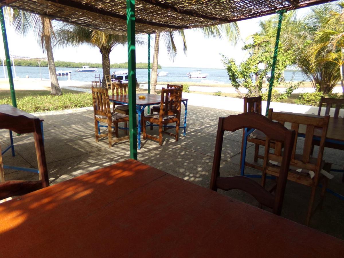 Hotel Katakalousse Yembakana Ngoại thất bức ảnh